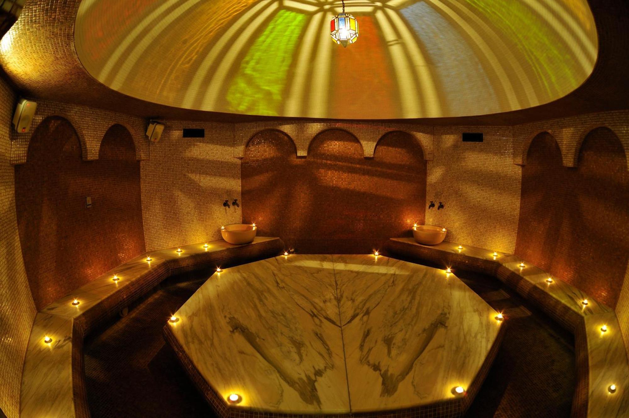 Seasons Spa Boutique Hotel Kozyn Ngoại thất bức ảnh