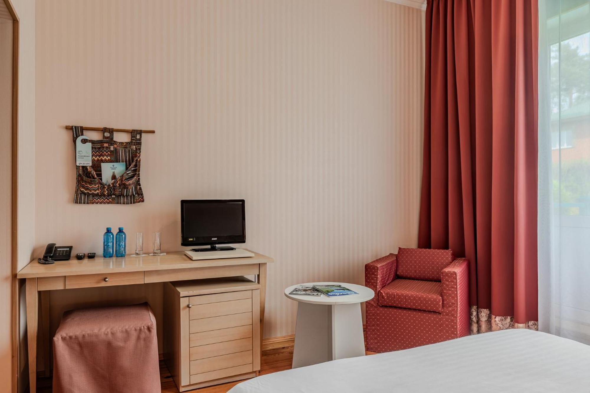 Seasons Spa Boutique Hotel Kozyn Phòng bức ảnh