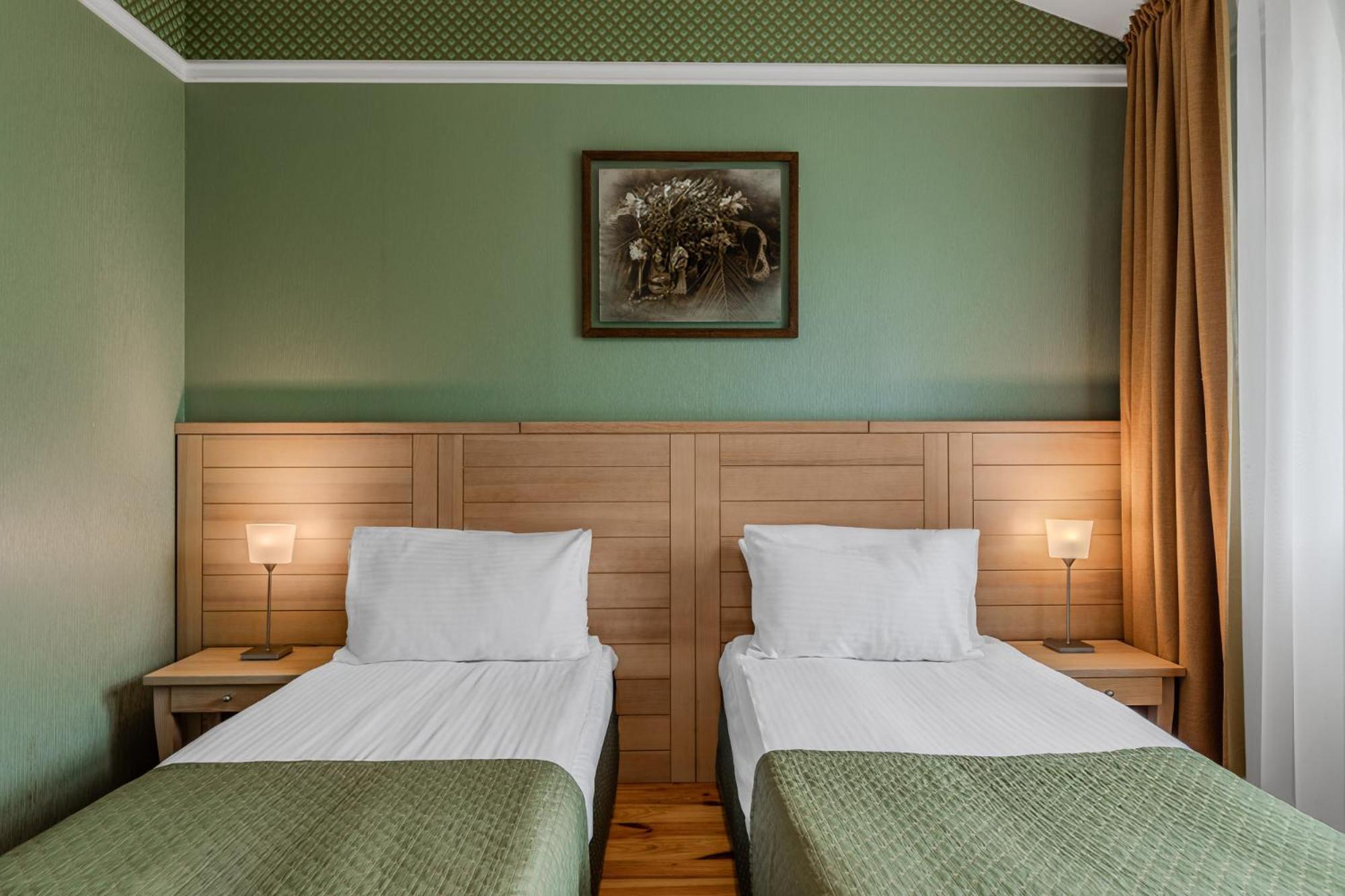 Seasons Spa Boutique Hotel Kozyn Phòng bức ảnh