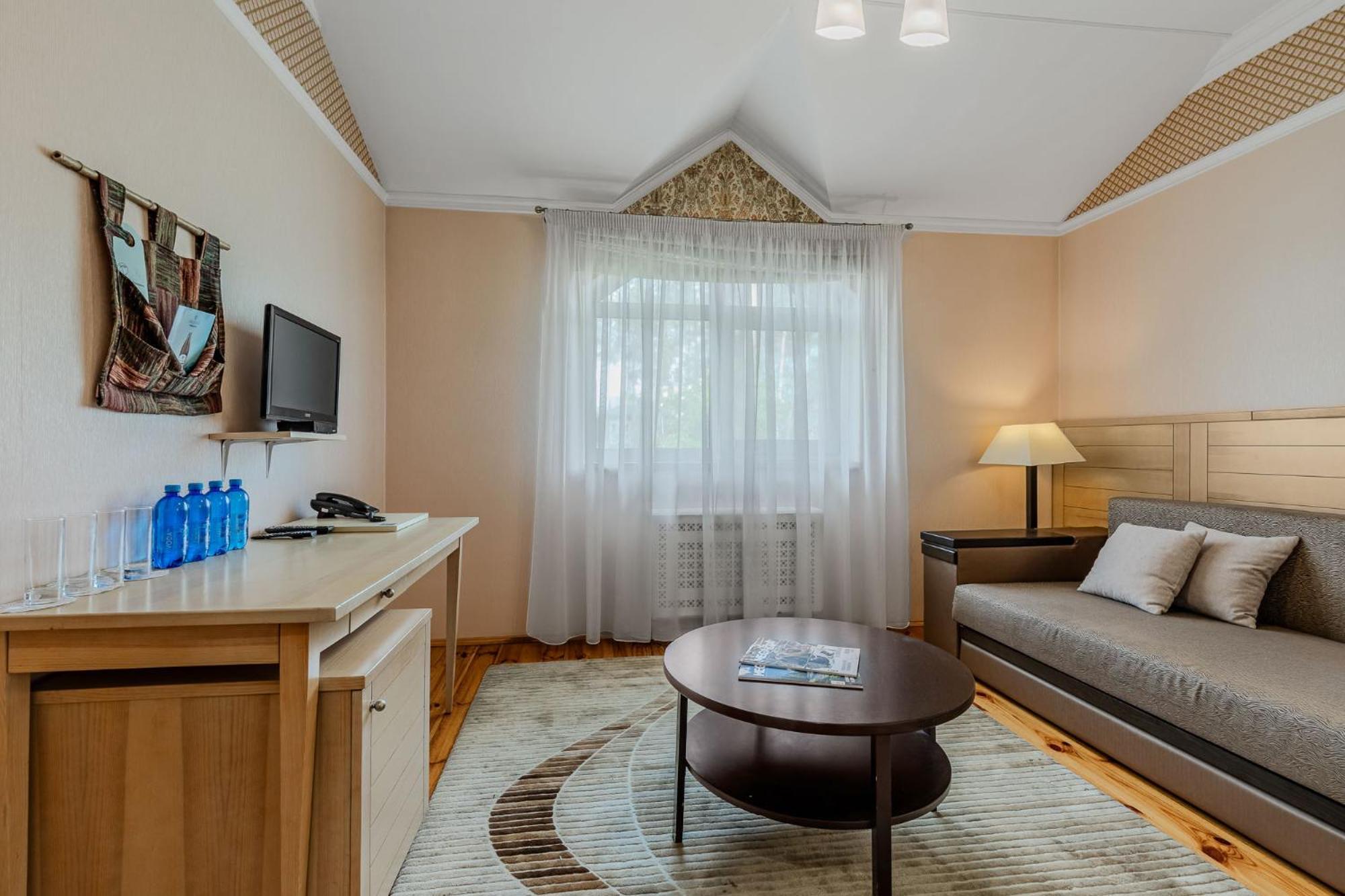 Seasons Spa Boutique Hotel Kozyn Phòng bức ảnh