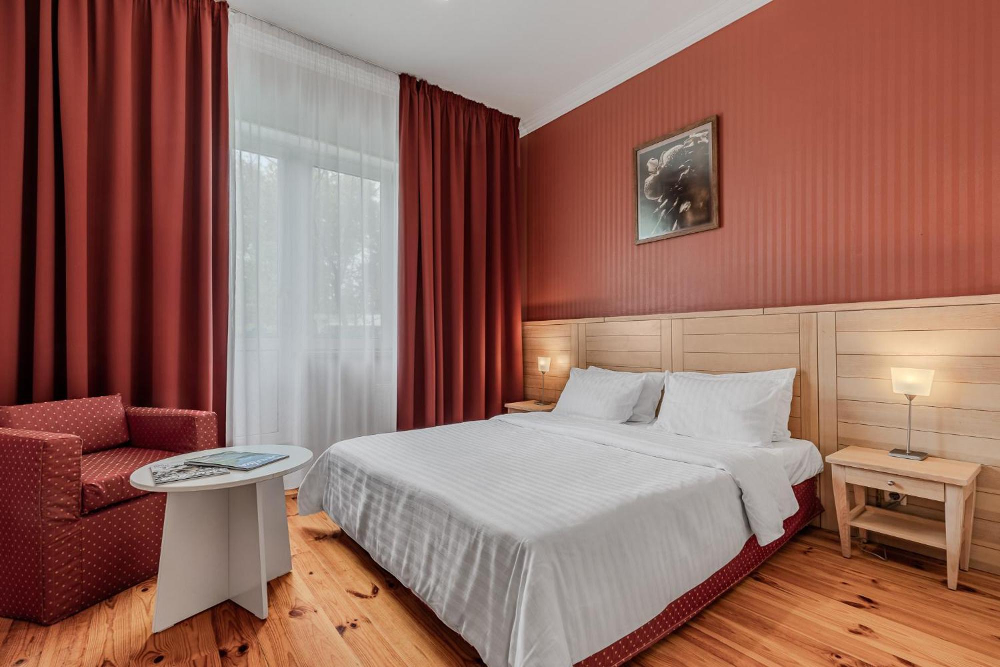 Seasons Spa Boutique Hotel Kozyn Phòng bức ảnh