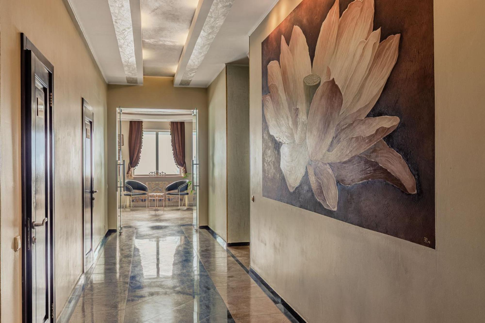 Seasons Spa Boutique Hotel Kozyn Ngoại thất bức ảnh