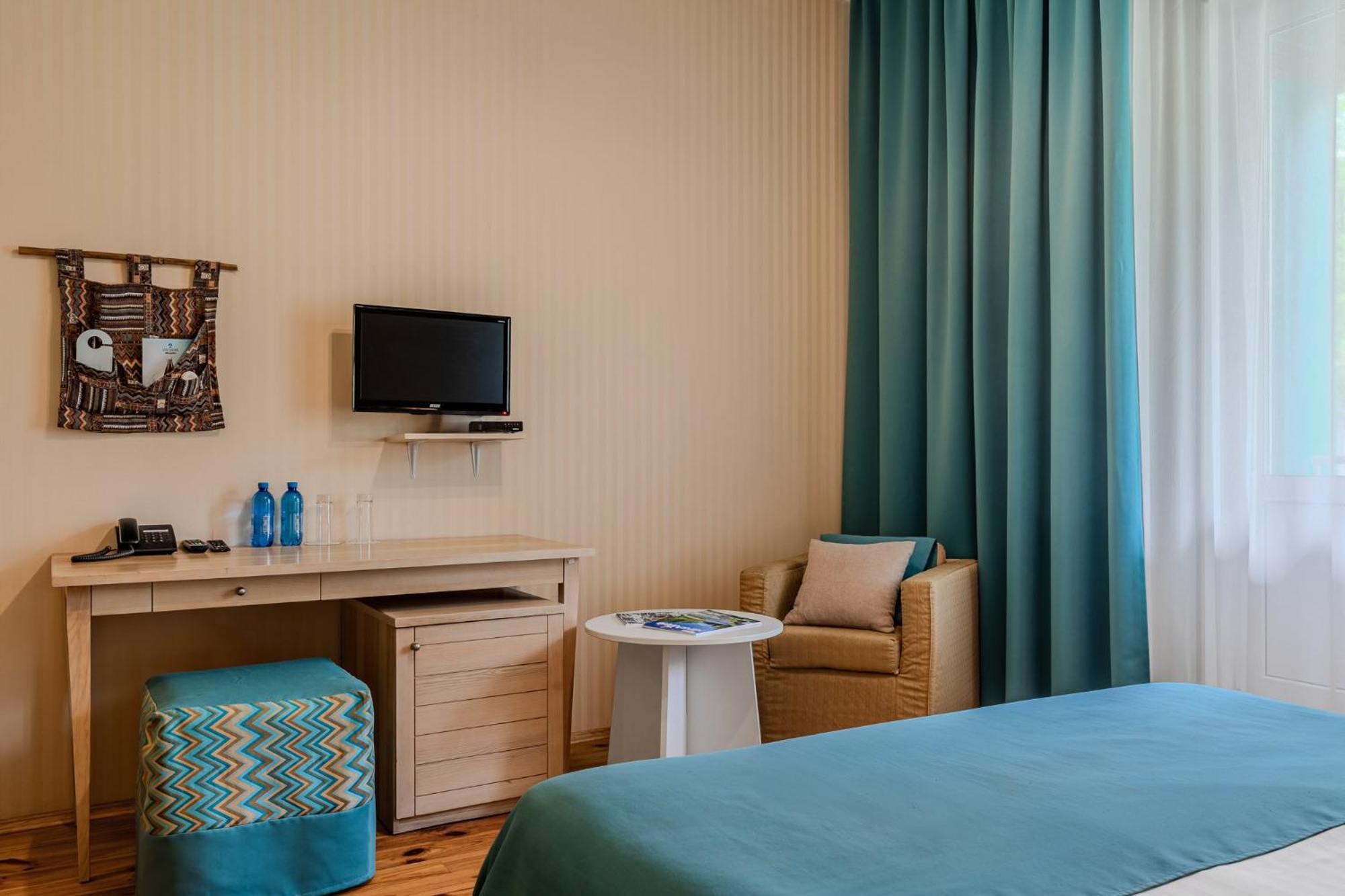 Seasons Spa Boutique Hotel Kozyn Phòng bức ảnh