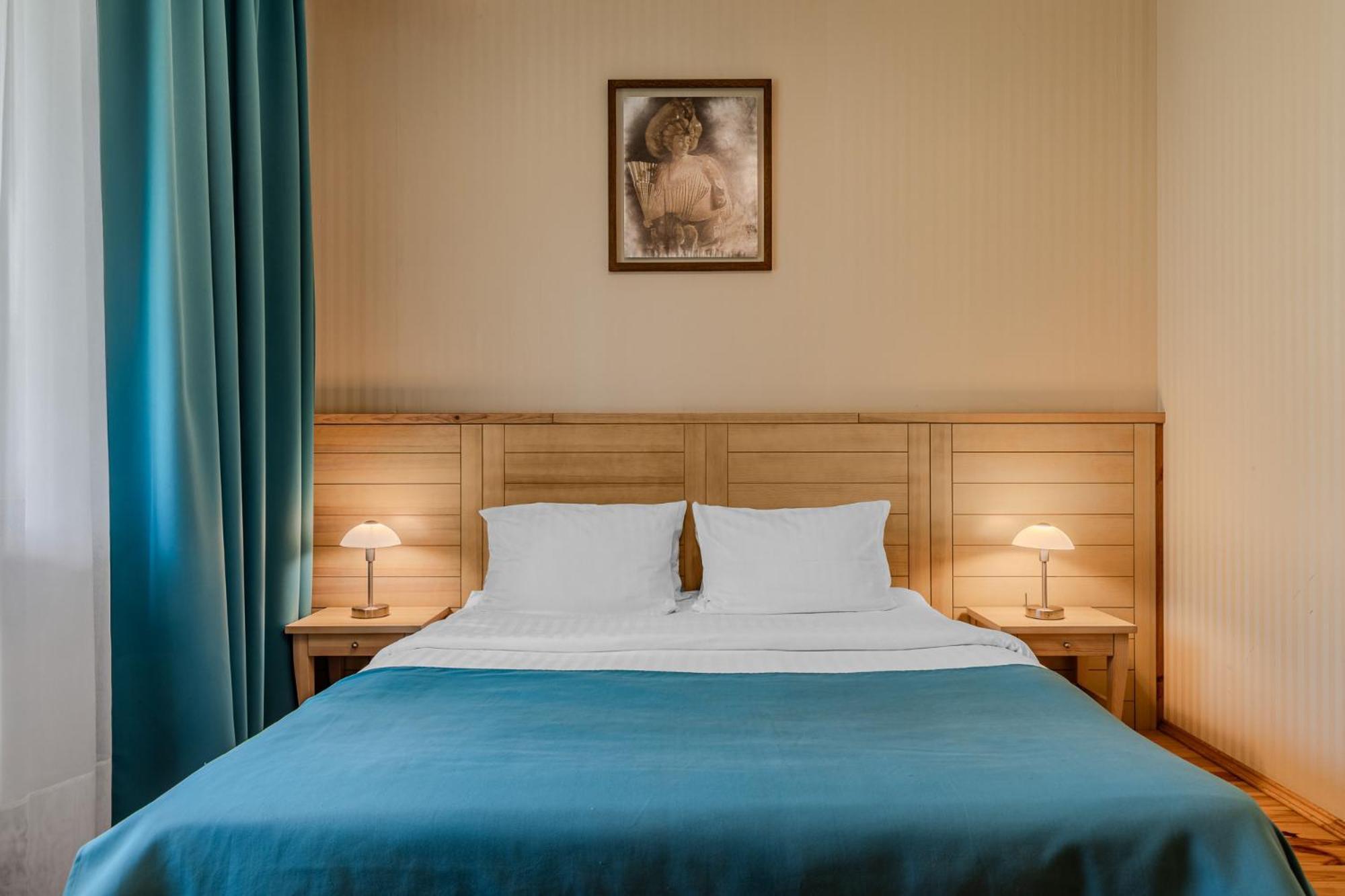 Seasons Spa Boutique Hotel Kozyn Ngoại thất bức ảnh