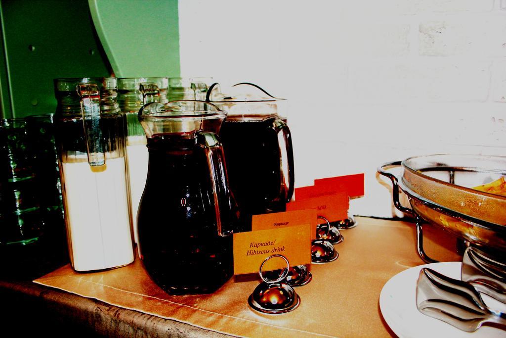 Seasons Spa Boutique Hotel Kozyn Ngoại thất bức ảnh