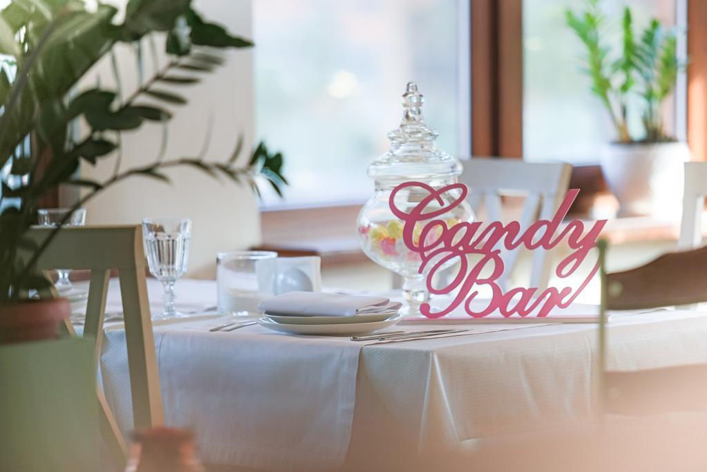Seasons Spa Boutique Hotel Kozyn Ngoại thất bức ảnh