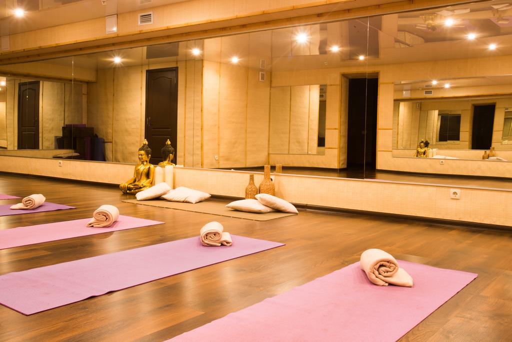 Seasons Spa Boutique Hotel Kozyn Ngoại thất bức ảnh